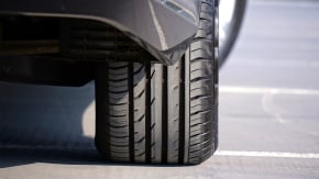 Sur-gonflage des pneus : risques et conséquences - Ornikar