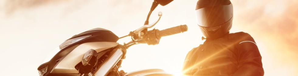 Rouler en moto l'été