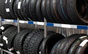 montage et stockage pneu moto