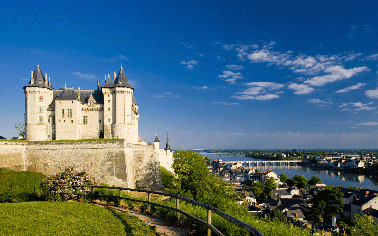 image du chateau de samur