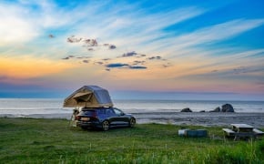 Camping et tente de toit