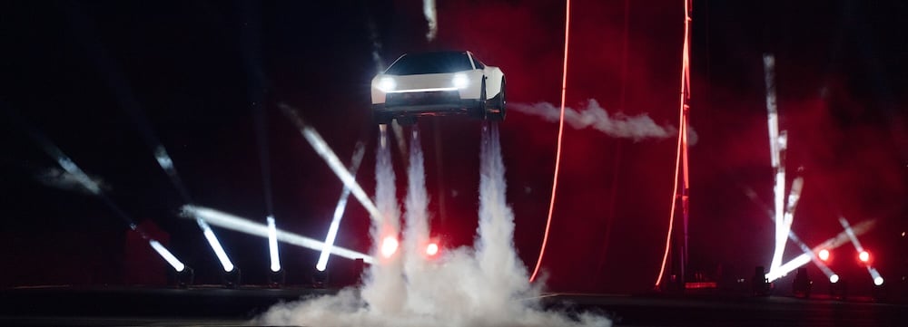Le nouveau Tesla Roadster présenté sur scène en octobre 2026 