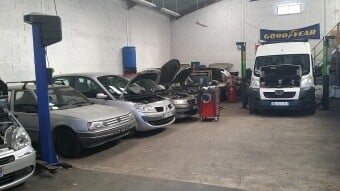 MASTER SERVICES AUTOMOBILES