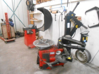 AUCH MOULEDOUS AUTOMOBILE