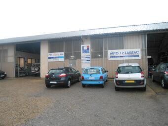 AUTO 12 LAISSAC