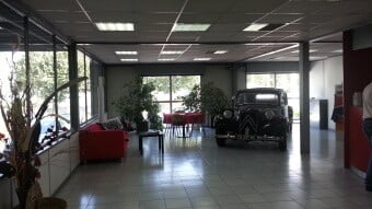 APV AUTOMOBILES