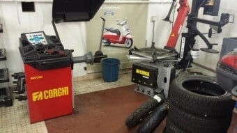 STATION SERVICE AGIP FLEURIEU
