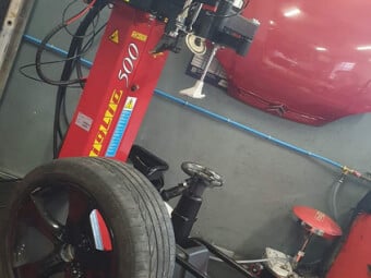 MAX AUTO CONCEPT