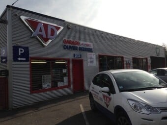 GARAGE OLIVIER DERRIERE AD