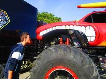 GARAGE DE LANTOSQUE  	MJRC RACING