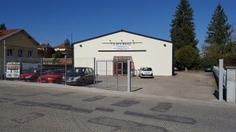 01 AUTO SERVICES