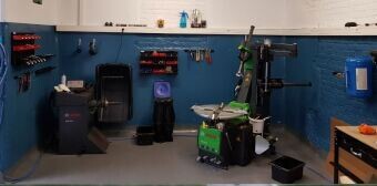 PNEUS LIVE AUTO SERVICES