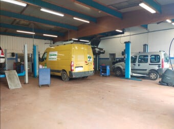 AUTO DE L OUSSON