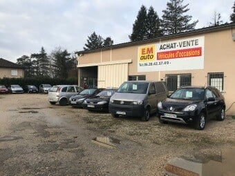 E.M AUTO