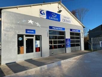 GARAGE DEBAR