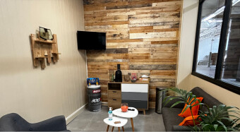LB AUTOGLASS