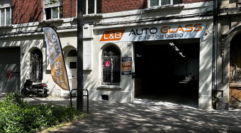 LB AUTOGLASS