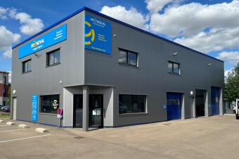 SAS AUTO-VITRES - MONDIAL PARE BRISE