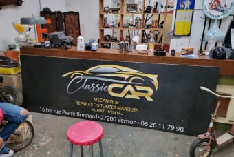 CLASSIC CAR