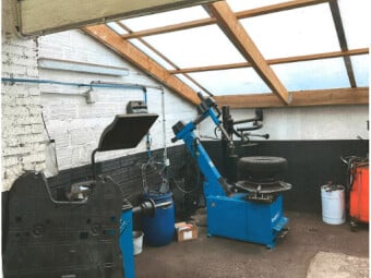AUTO SERVICE TECHNOLOGIE