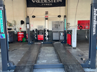 STAND AUTO