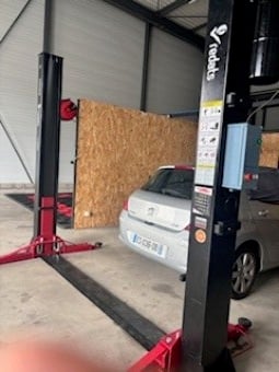 DEALS AUTO