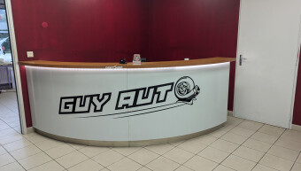 GUY AUTO