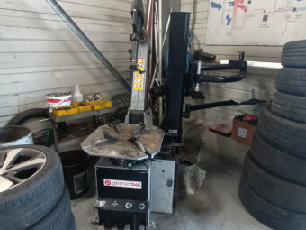 GARAGE CENTRAL JEREMIE BESLAND