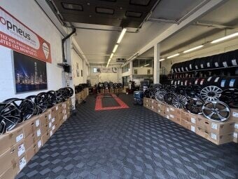 WHEEL STORE