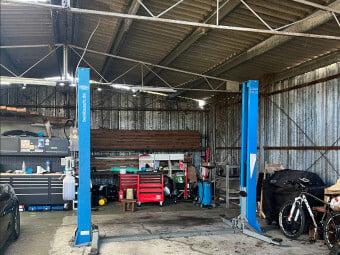 GARAGE LEO