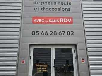 PNEUS ROCHELAIS 17