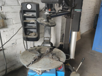 SERVICES AUTO