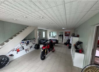 TWO FIT GARAGE
