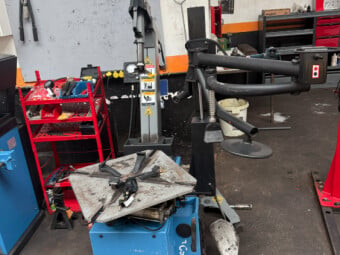 BOURBONNAIS AUTO