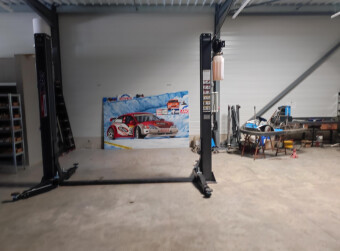 AUTO SERVICES
