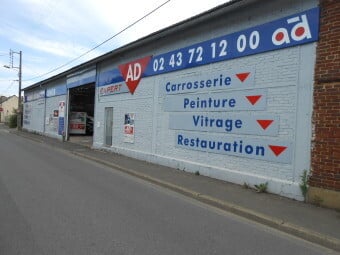 AUTOMOBILE CENTER