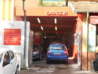 GARAGE JR