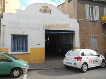 GARAGE AVON