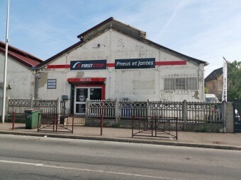 FIRST STOP FRANCHISE PNEUS ET JANTES