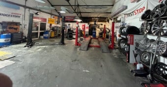 FIRST STOP FRANCHISE PNEUS ET JANTES