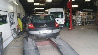 GARAGE PNEU 30