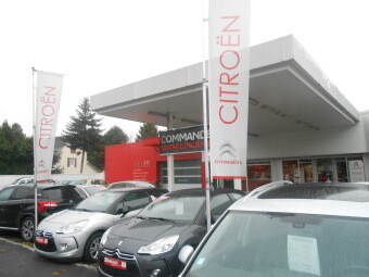GARAGE DAVANT