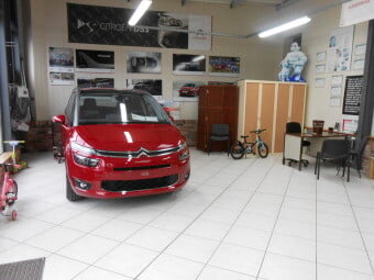GARAGE POUCHAIN