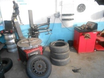 GARAGE NESTER